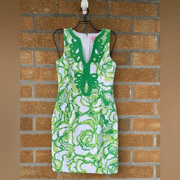 COPY - Lilly Pulitzer Janice Shift in Heartbreaker small - Picture 1 of 10